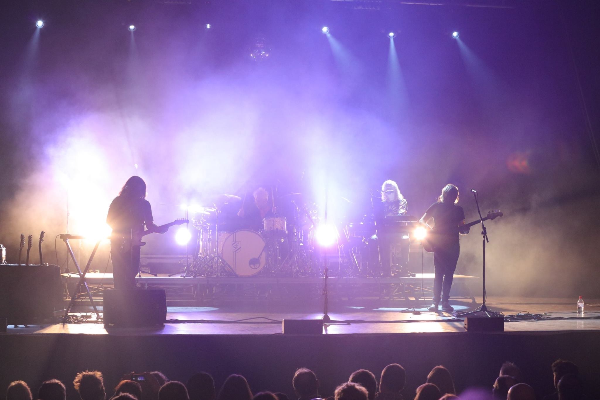 Strong stage lights
